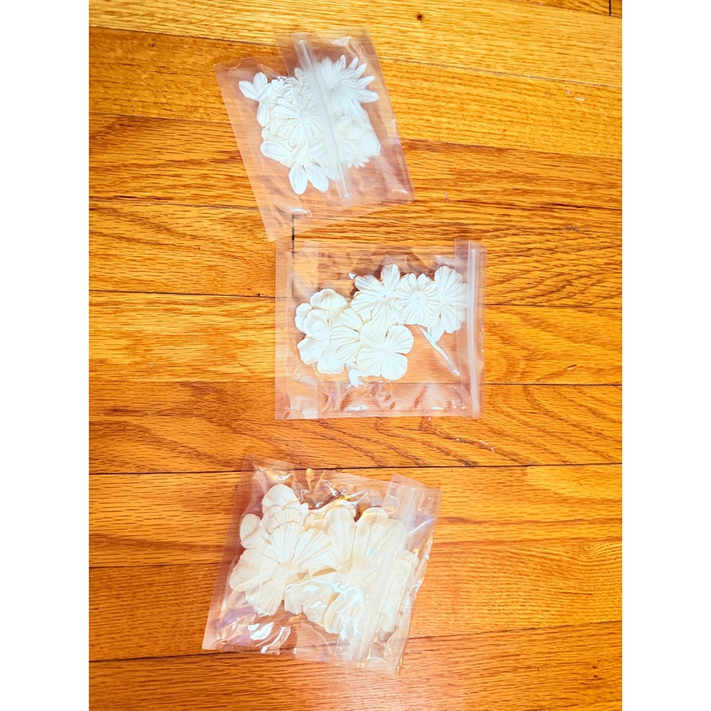 White Fabric Flower Petals Craft Supplies DIY Wedding DecorFloral Accents 3 Bags - Picture 4 of 4